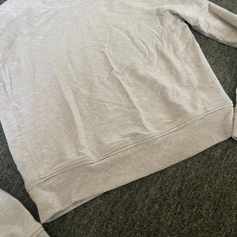 Lululemon light pink cropped crewneck buttery soft Athleisure